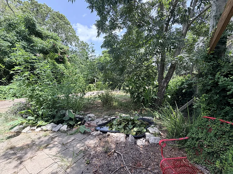 5030 Bonner Dr — Photo 4