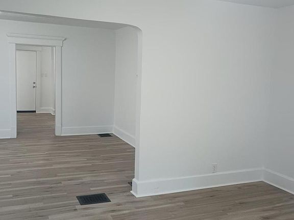 5th image of 69 Madison Ave