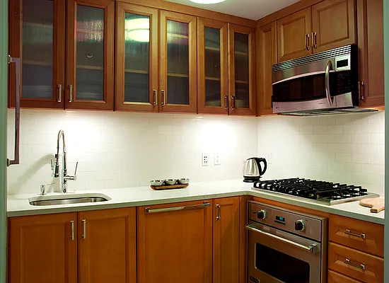 Rented by WIRE International Realty | media 12