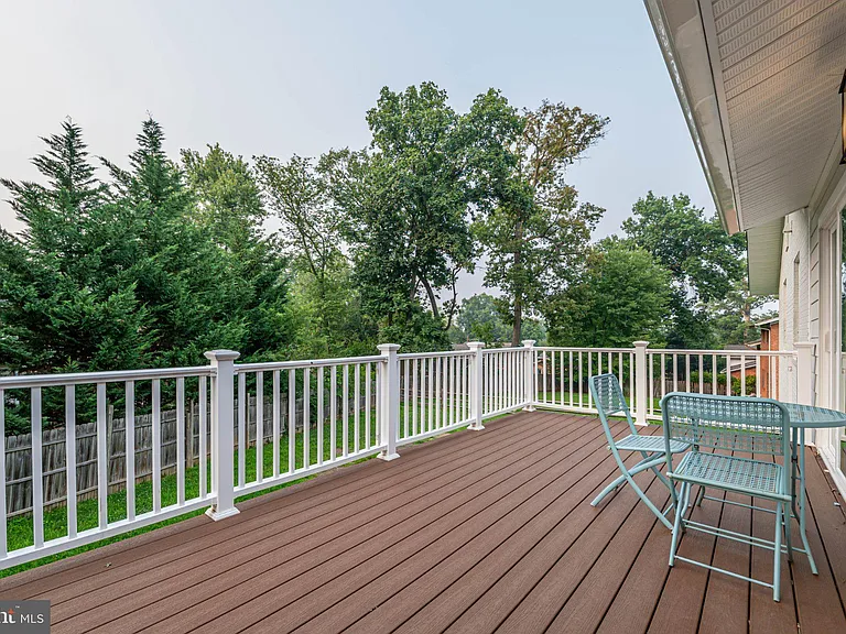 8321 Raymond Ln — Photo 34