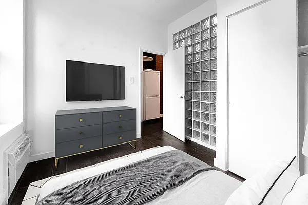 Rented by Platinum Properties | media 6