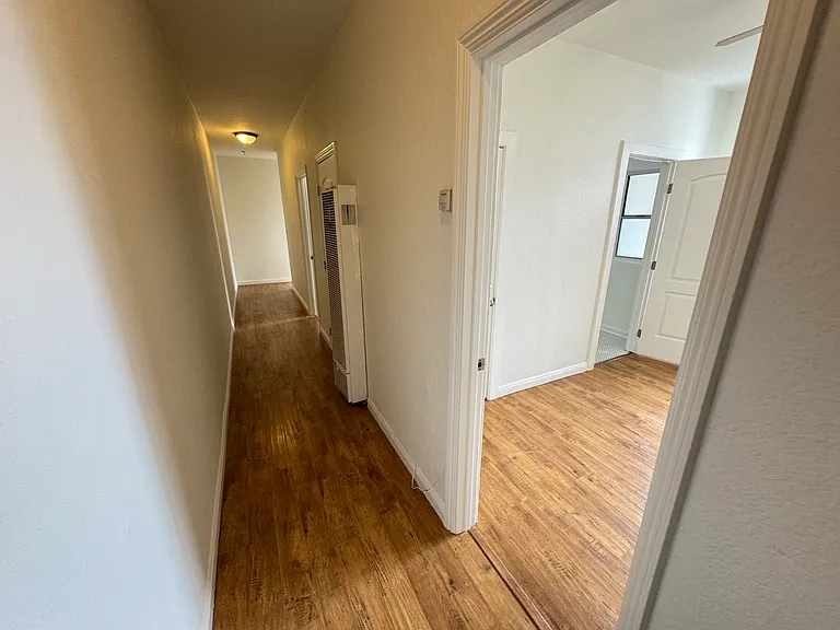 2336 W 21st St #2336 — Photo 10
