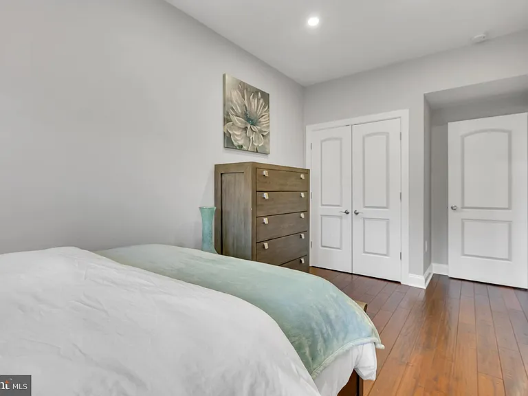 1167 Morse St NE #1 — Photo 38