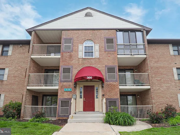 311 Governor Cir, Wilmington, DE 19809