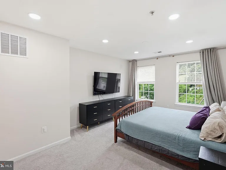 1908 Orchard Hill Dr — Photo 17