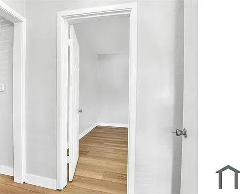 3 bed, 1100 sqft, $2,700 — Photo 2