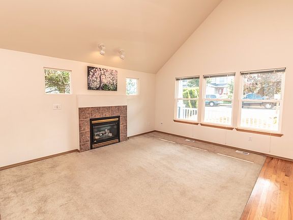 4th image of 5822 77th Ave NE