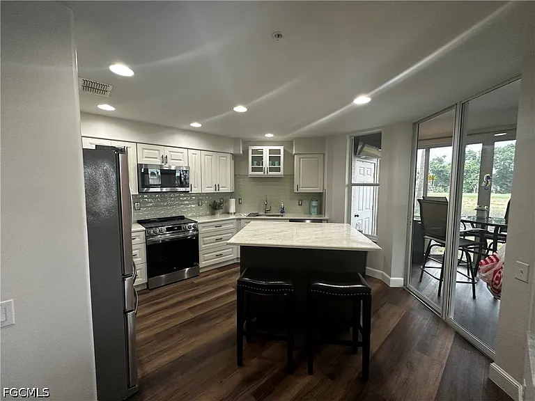 16420 Millstone Cir #106 — Photo 6