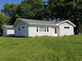 2005 Grandview Ave, Crest Hill, IL 60403