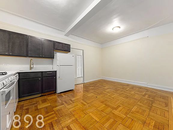 2nd image of 217 Haven Ave #5B1