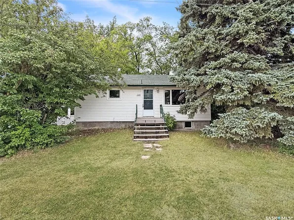 170 Brownlee AVENUE, Mclean, SK S0G 3E0