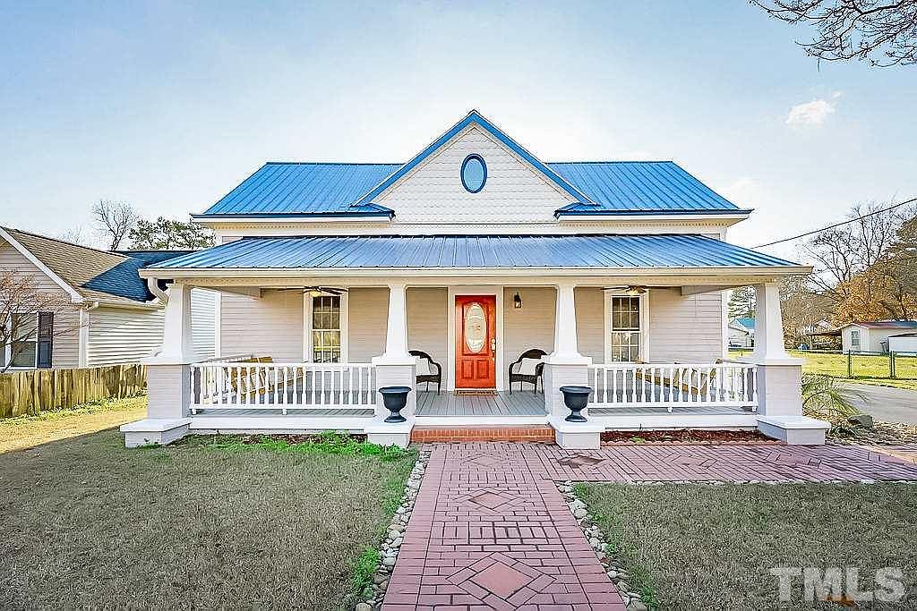 207 W Harnett St Benson Nc 27504 Zillow