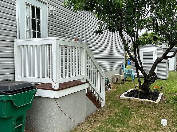 5th image of 8104 Topanga Ln #312