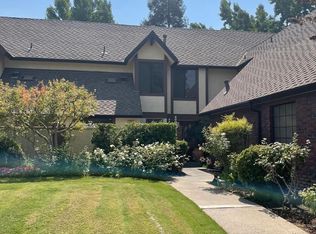 2957 W Silverhill Ln, Fresno, CA