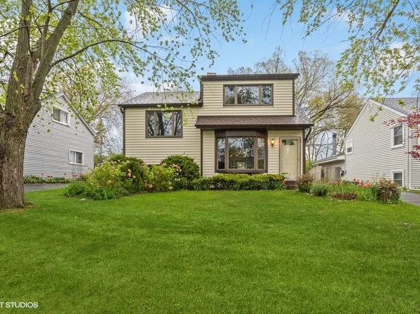 27W046 Evelyn Ave, Winfield, IL 60190