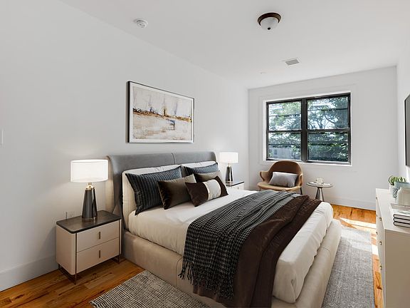 3rd image of 83-15 Parsons Blvd #2D