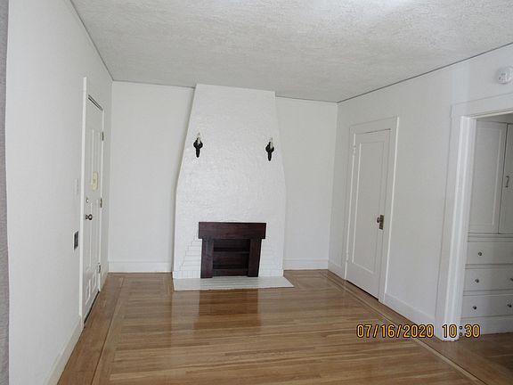 4th image of 1601 2nd Ave