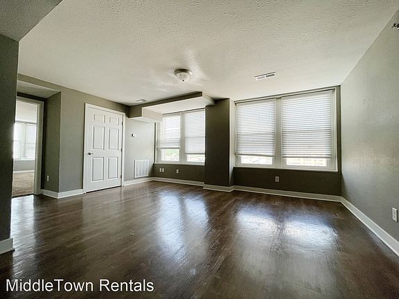 4th image of 1109 Jackson St #13292151