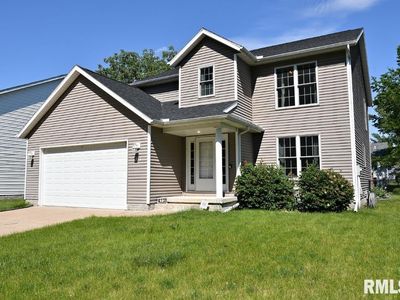 6739 Silver Creek Dr, Davenport, IA, 52806