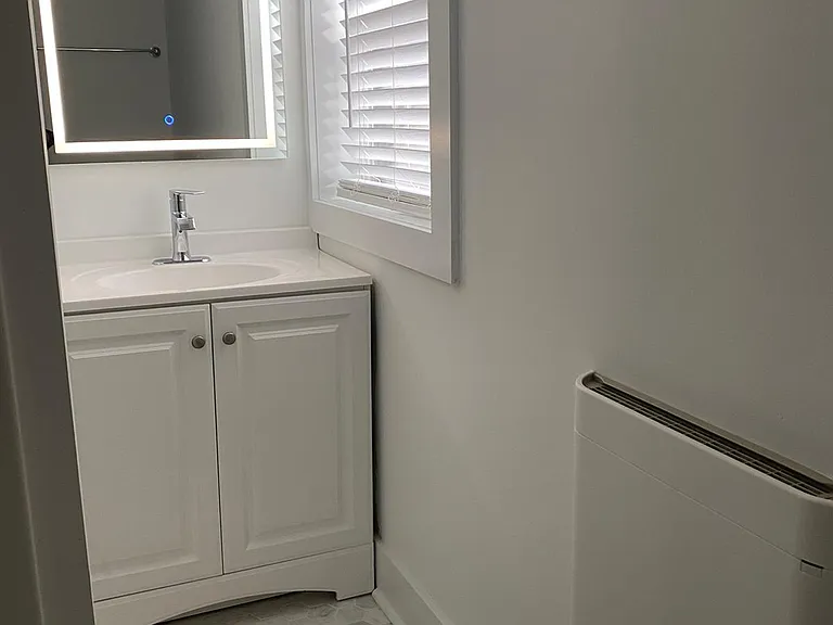 95 Troup St #3 — Photo 9