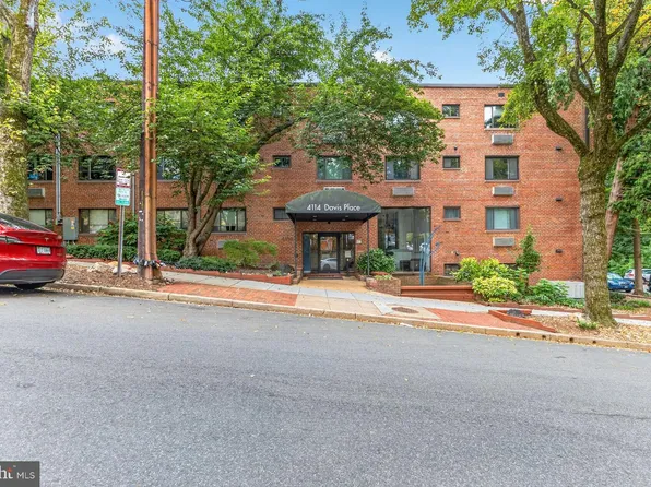 4114 Davis Pl NW APT 118, Washington, DC 20007