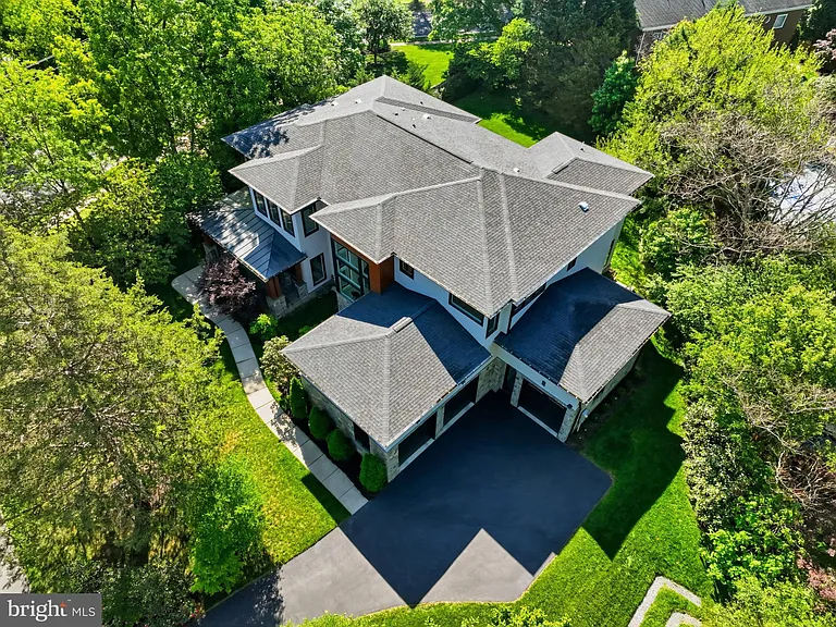 1513 Oakview Dr — Photo 90
