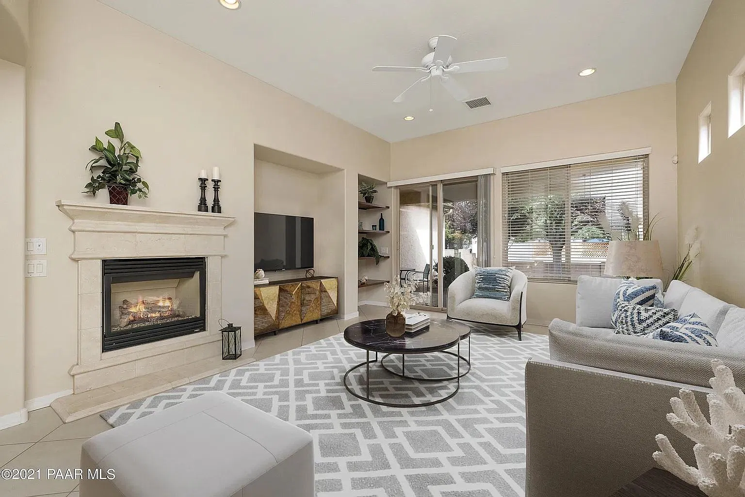 3 bed, 1734 sqft, $2,389 — Photo 4