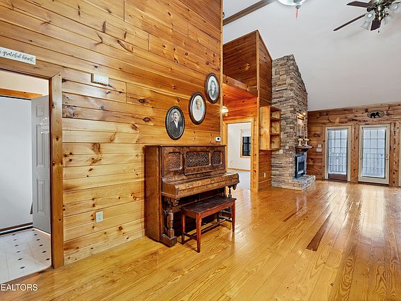 5th image of 129 Cutter Gap Rd