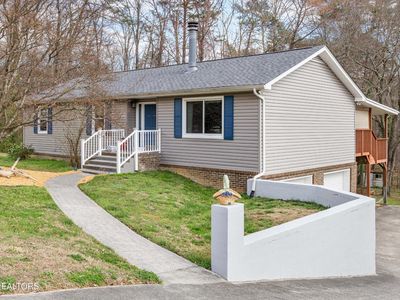 100 Pioneer Dr, Clinton, TN, 37716