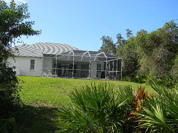 4th image of 1717 Bayshore Dr