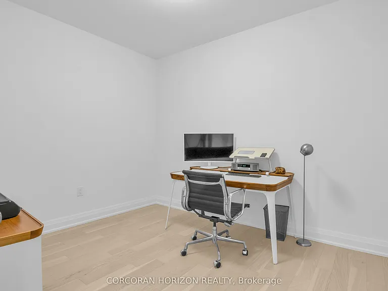 71 Wyndham St S #1105 — Photo 20