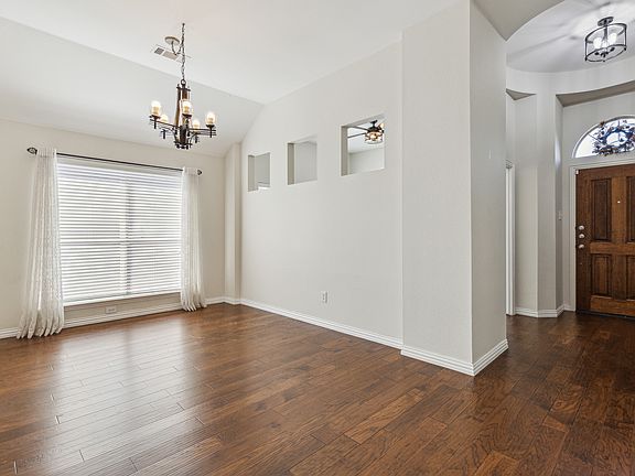 3rd image of 4021 Appleton Ln