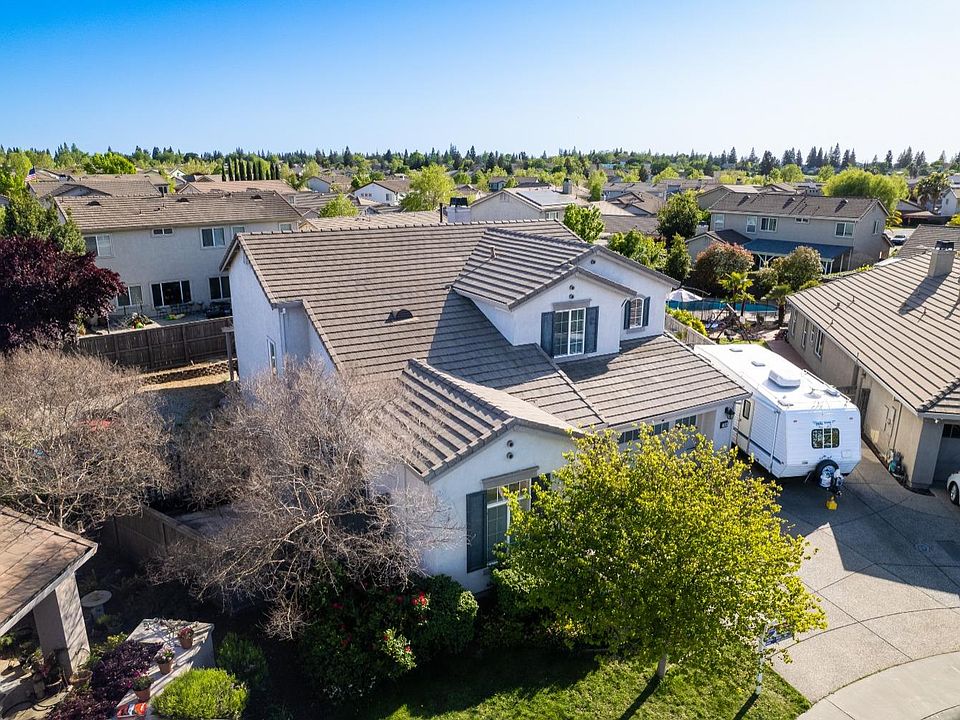 1st image of 7800 La Piedra Pl