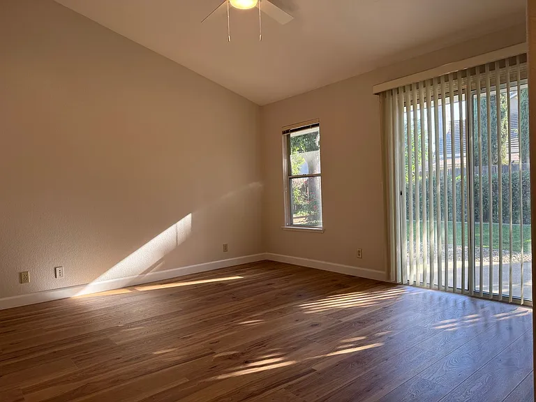 1613 Steinbeck Dr — Photo 13