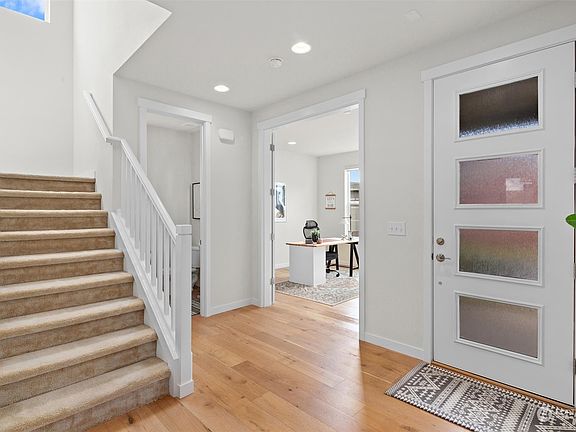 3rd image of 13347 205th Avenue SE