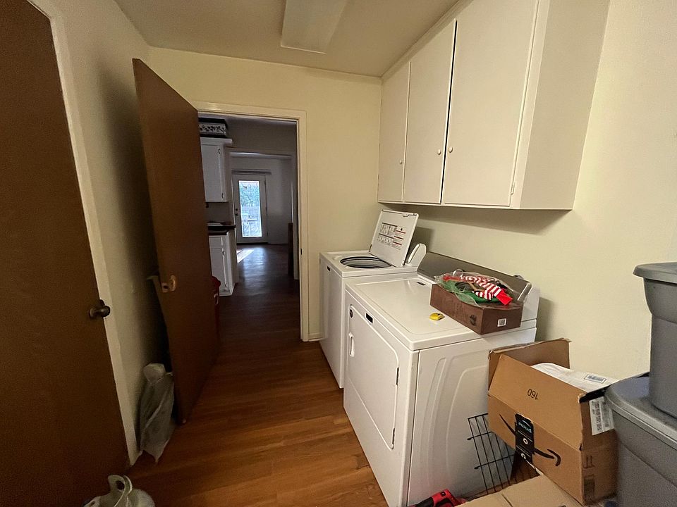 1st image of 1828 E Austin St