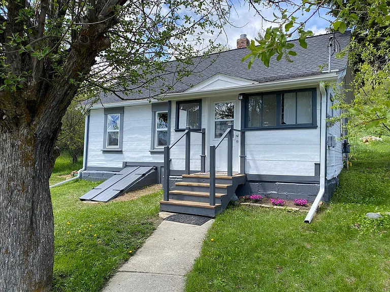 410 S McGillen Ave — Photo 23