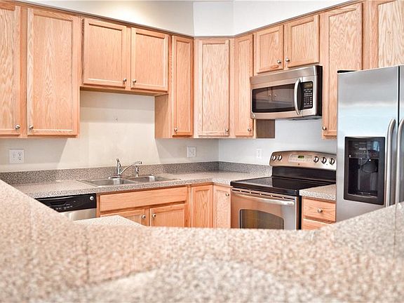 3rd image of 116 Daniels Dr