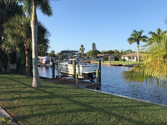 4th image of 418 Grenier Dr