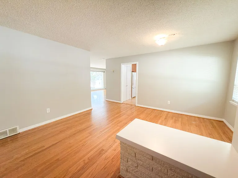 10457 Solta Dr — Photo 4