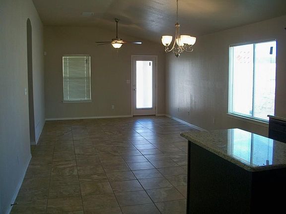 3rd image of 385 Duskwood St