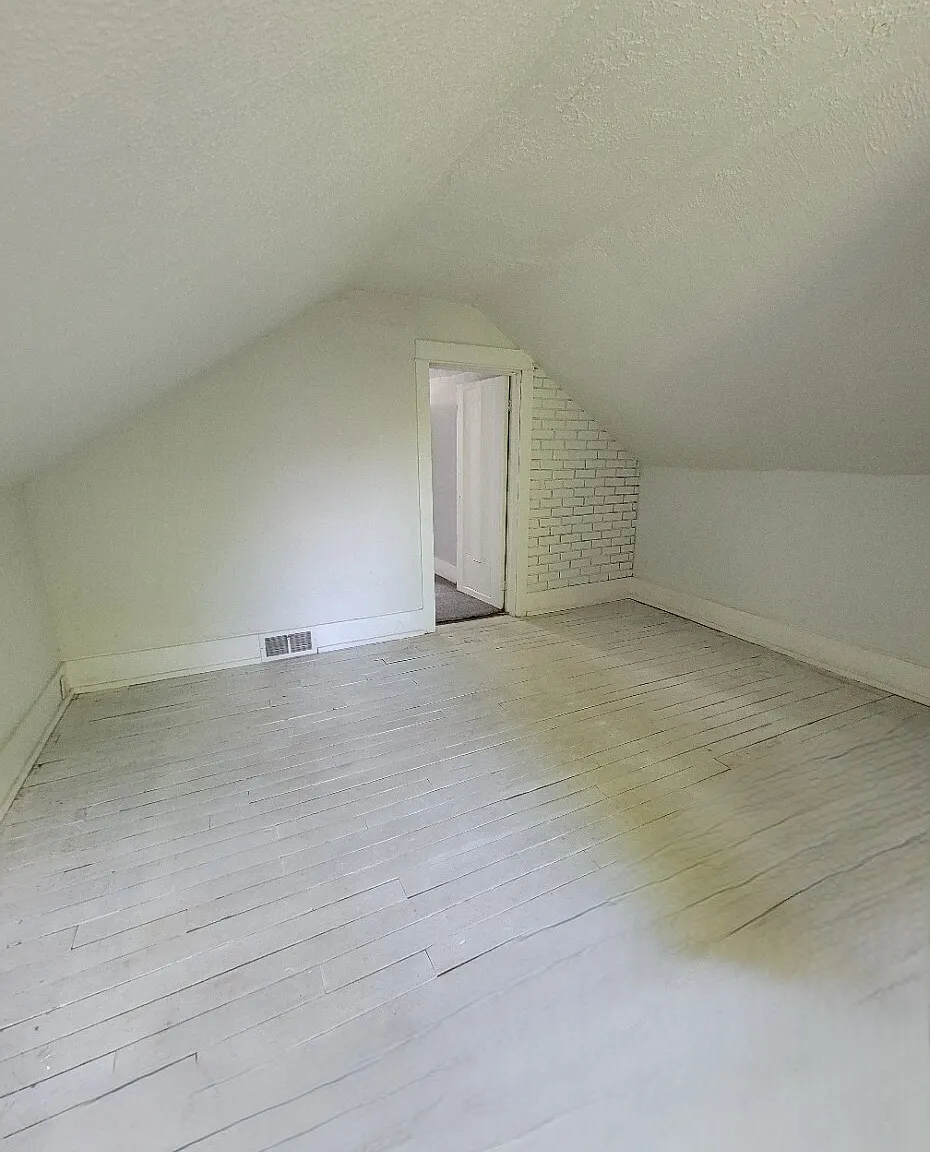 618 Bopf St - 1 — Photo 3