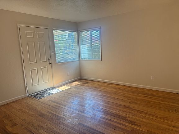 3rd image of 7327 SE Henry St #3