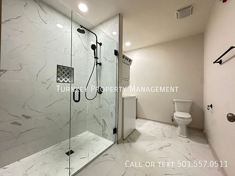 915 North St #5 — Photo 8