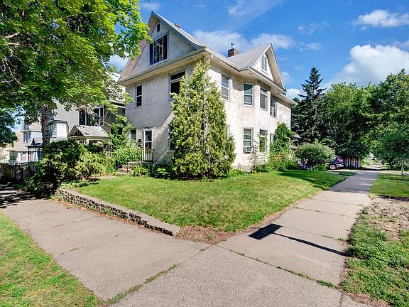 2nd image of 1033 28th Ave NE #2