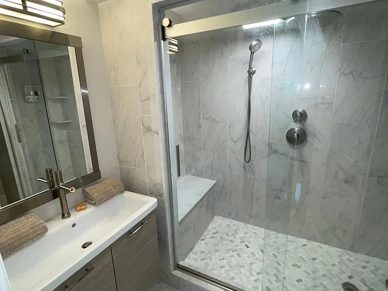 435 Thames St #1 — Photo 13