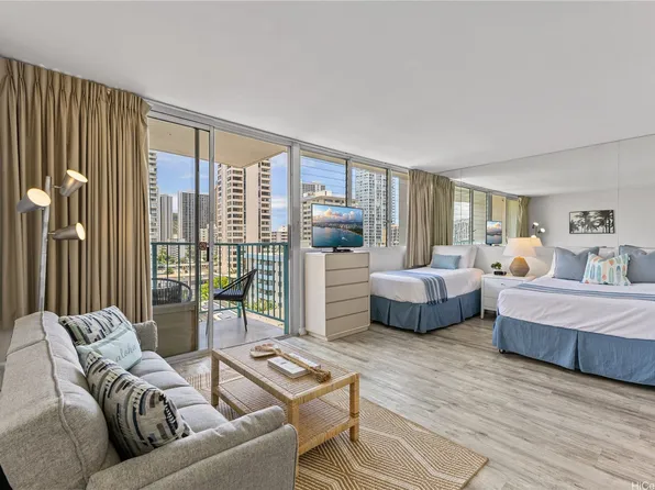 444 Kanekapolei St #801, Honolulu, HI 96815