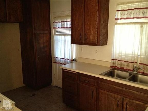 5th image of 1334 Lark Ave