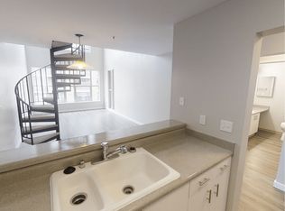 Avanti, Seattle, WA 98101