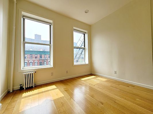 1st image of 21 1st Ave APT 31